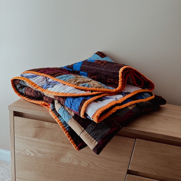 NEW 100% Hand Sewn Quilt - Picture 2 of 7